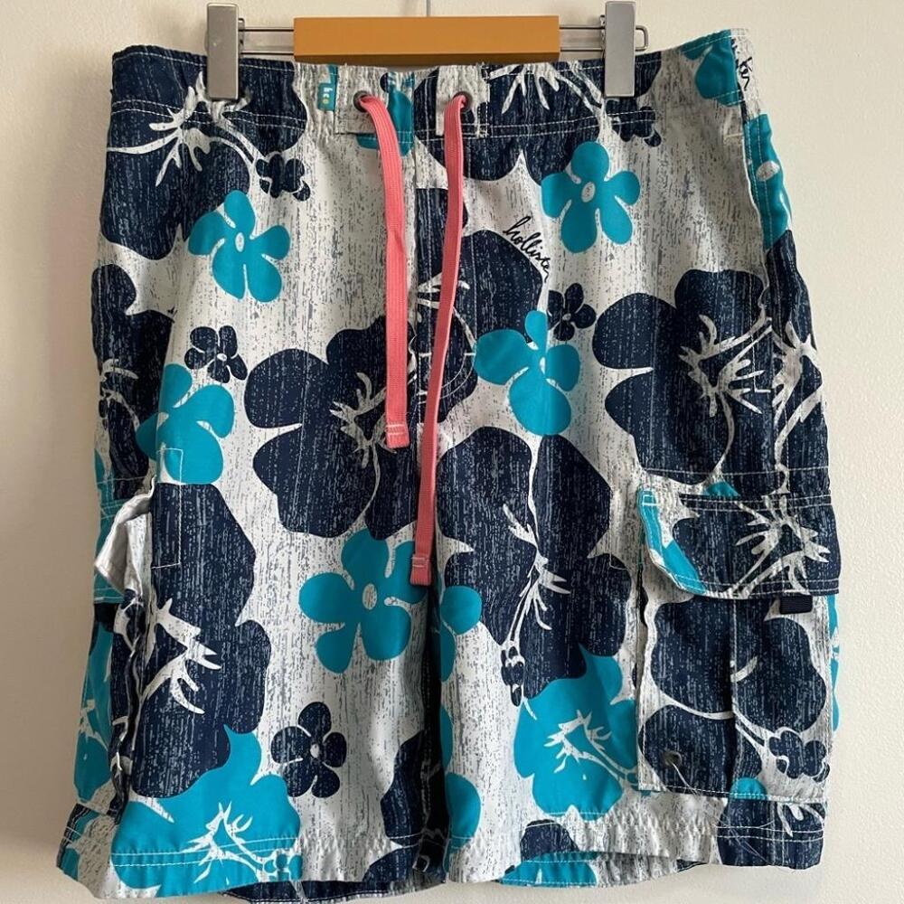 Men’s Hollister Floral Swim Trunks - Size Small